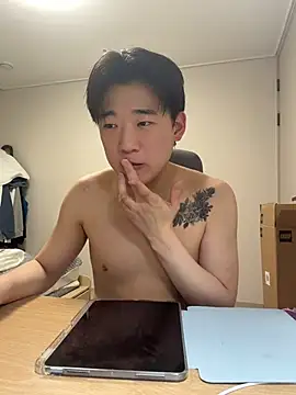 Snapshot of k-kinky chatting on 06.16.26 k-kinky online show from 06.16.26