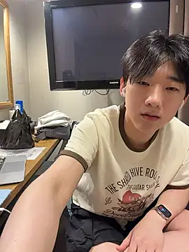 Snapshot of k-kinky chatting on 07.06.26 k-kinky online show from 07.06.26
