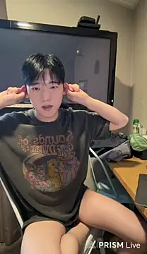 Snapshot of k-kinky chatting on 07.31.26 k-kinky online show from 07.31.26