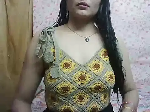 Snapshot of lustygirl01 chatting on 06.29.26 lustygirl01 online show from 06.29.26