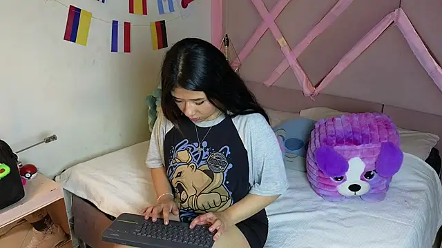 miss japan  online show from 07.13.26