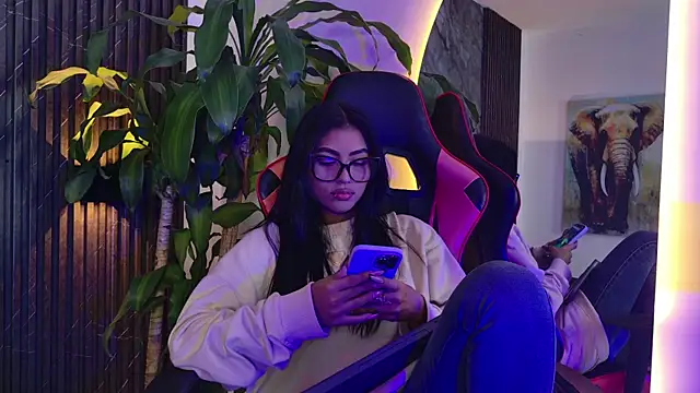 Snapshot of Zara_lim chatting on 06.05.26 Zara lim online show from 06.05.26