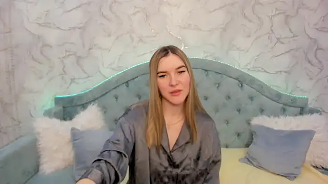 RoxyReignn online show from 05.23.26
