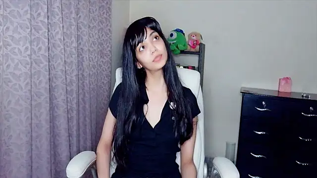 Snapshot of Kali_Hel chatting on 07.25.26 Kali Hel online show from 07.25.26