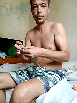 Snapshot of Danielsv82 chatting on 07.21.26 Danielsv82 online show from 07.21.26
