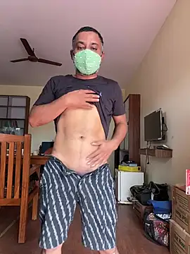 Snapshot of syntaxbear chatting on 06.15.26 syntaxbear online show from 06.15.26