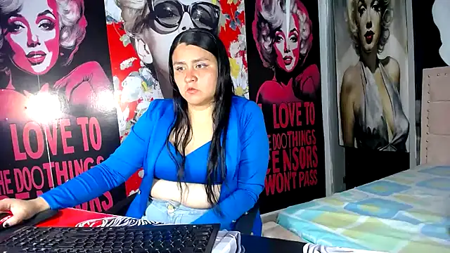 Snapshot of BaddieLuxe_ chatting on 05.24.26 BaddieLuxe online show from 05.24.26