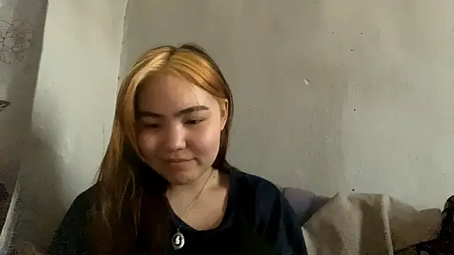 Molly Teddy online show from 06.11.26
