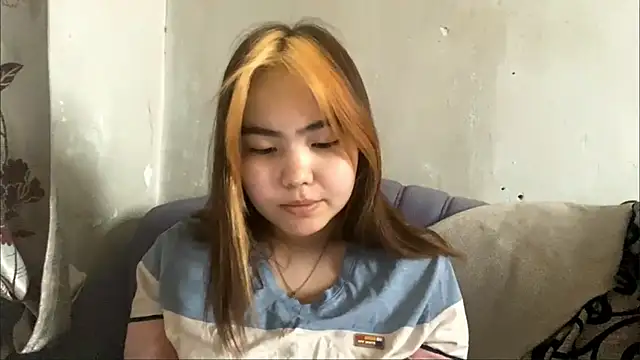 Molly Teddy online show from 06.14.26