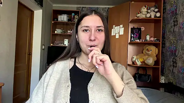 HoneyKittyk online show from 05.28.26