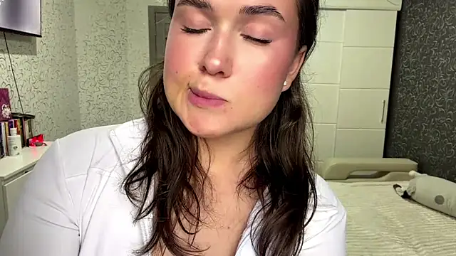 cuteshowy online show from 06.11.26