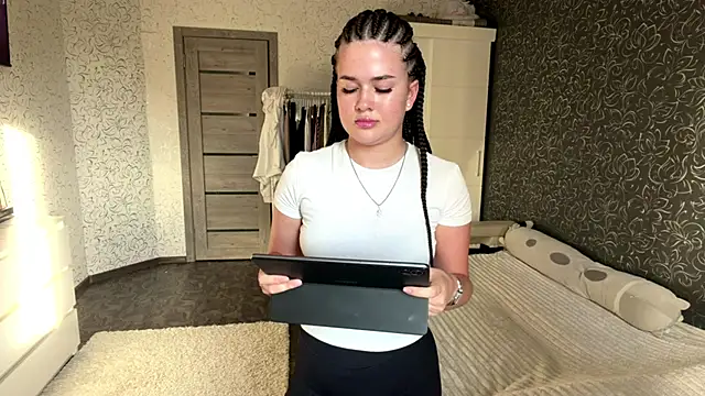 cuteshowy online show from 07.02.26