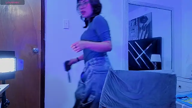 Snapshot of hannita_01 chatting on 06.12.26 hannita 01 online show from 06.12.26