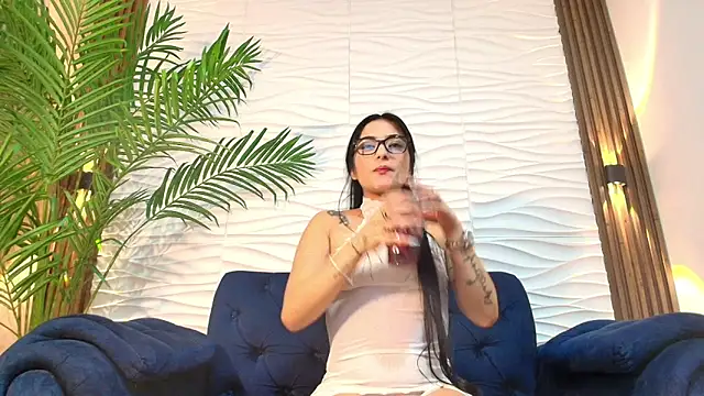 Zahara Hot  online show from 05.30.26