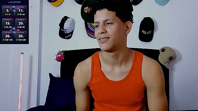 theo bigcock  online show from 06.16.26