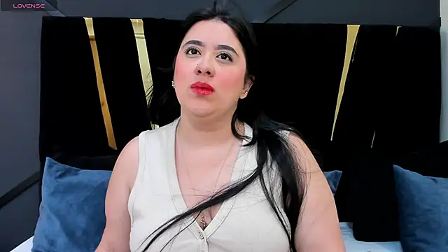 Snapshot of maite_graay chatting on 06.11.26 maite graay online show from 06.11.26