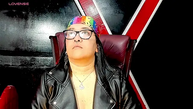 Xander Taylor   online show from 07.01.26