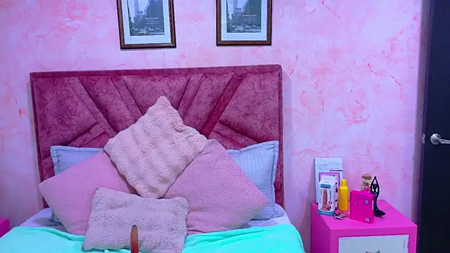 Emily Velvet69  online show from 05.29.26