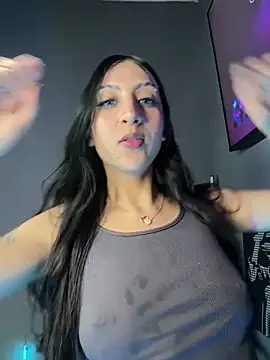 Snapshot of Naaria_ chatting on 06.17.26 Naaria online show from 06.17.26