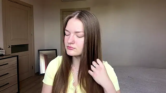 lizzzanatooo online show from 06.01.26