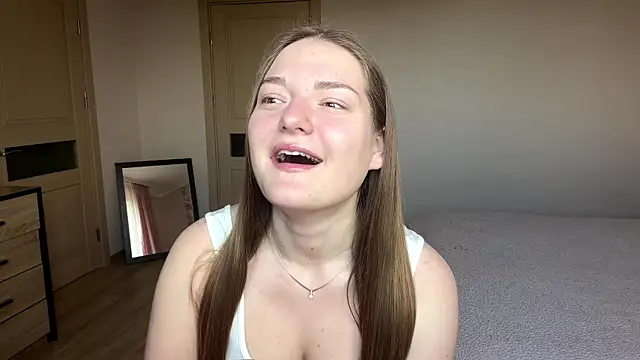 lizzzanatooo online show from 06.04.26