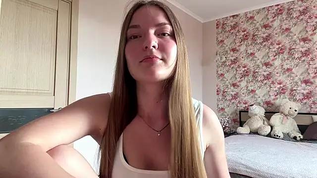 lizzzanatooo online show from 06.14.26