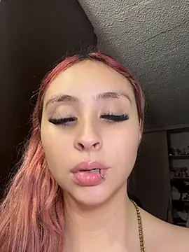 Sophia LuxxX online show from 06.11.26