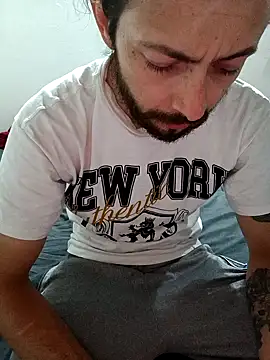 Snapshot of Bartolomeo9417 chatting on 05.28.26 Bartolomeo9417 online show from 05.28.26