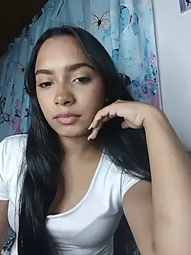 Snapshot of xcleila chatting on 07.11.26 xcleila online show from 07.11.26
