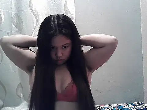 Snapshot of ThePrettySecret chatting on 06.11.26 ThePrettySecret online show from 06.11.26