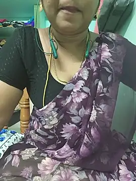 Snapshot of Tamil-kaviya98 chatting on 06.25.26 Tamil-kaviya98 online show from 06.25.26