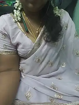 Snapshot of Tamil-kaviya98 chatting on 06.28.26 Tamil-kaviya98 online show from 06.28.26