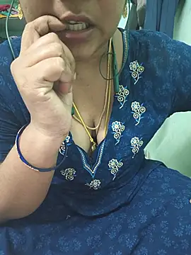 Snapshot of Tamil-kaviya98 chatting on 06.30.26 Tamil-kaviya98 online show from 06.30.26