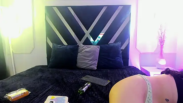 Miiarouse   online show from 06.11.26