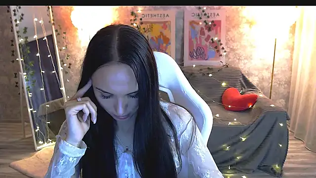 NicoleMerz online show from 06.13.26