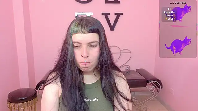 Snapshot of _sofia_smth_xx chatting on 06.25.26 sofia smth xx online show from 06.25.26