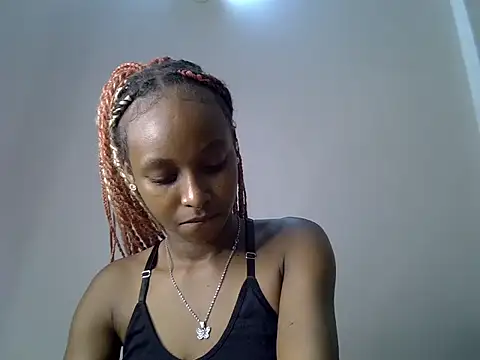 Snapshot of cocolaurah chatting on 07.02.26 cocolaurah online show from 07.02.26