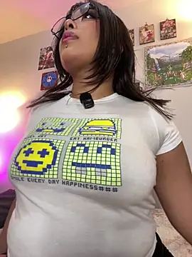 Snapshot of Im_Nalaa chatting on 06.17.26 Im Nalaa online show from 06.17.26
