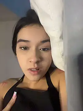 Snapshot of MiaPortmass_ chatting on 07.16.26 MiaPortmass online show from 07.16.26