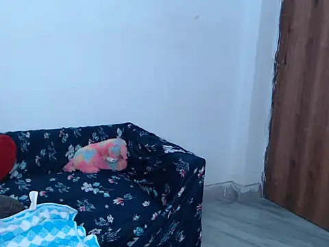 Snapshot of Sensual-bella chatting on 05.31.26 Sensual-bella online show from 05.31.26