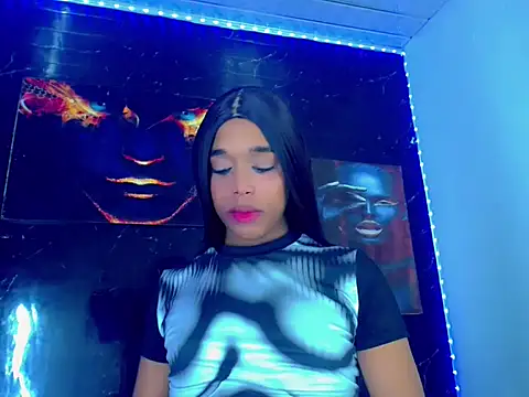 Snapshot of SaramyBigcock chatting on 06.18.26 SaramyBigcock online show from 06.18.26