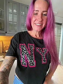GermanMilfJasmin online show from 07.07.26