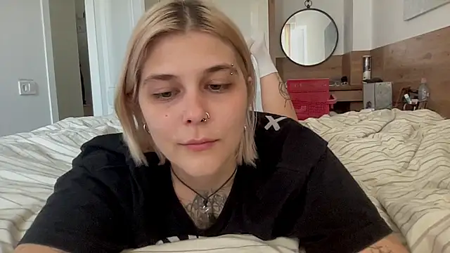 Ella Bloom online show from 07.11.26