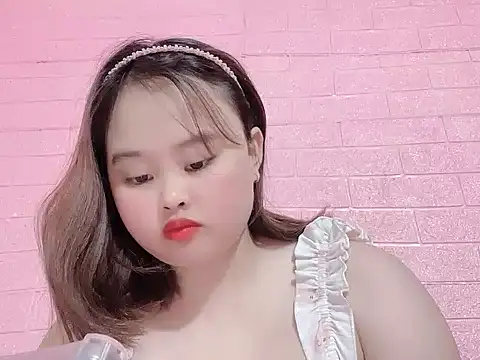 Snapshot of Nhungnhung679 chatting on 06.10.26 Nhungnhung679 online show from 06.10.26