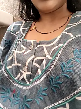 Hot Mahira69 online show from 06.05.26