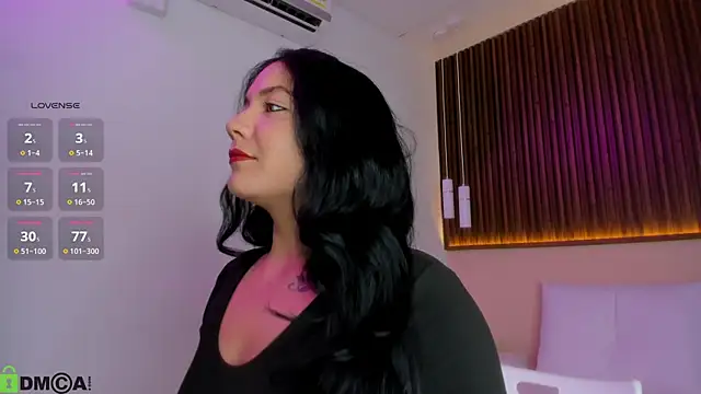Snapshot of rebecaa_grey chatting on 06.12.26 rebecaa grey online show from 06.12.26