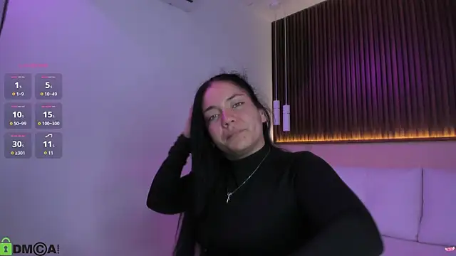 Snapshot of rebecaa_grey chatting on 06.25.26 rebecaa grey online show from 06.25.26