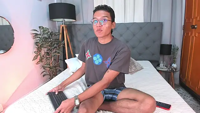 Snapshot of Camilo_Santoss chatting on 06.12.26 Camilo Santoss online show from 06.12.26