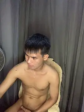 Snapshot of Asianboy_2000 chatting on 07.20.26 Asianboy 2000 online show from 07.20.26