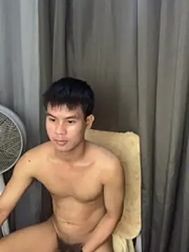 Snapshot of Asianboy_2000 chatting on 07.29.26 Asianboy 2000 online show from 07.29.26